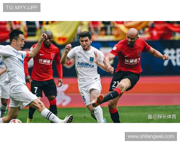 成都篮球队在选拔赛中以78分稳居积分榜首位展现强劲实力 成都篮球队在选拔赛中以78分稳居积分榜首位展现强劲实力