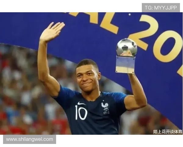 独特风格与魅力并存的足球明星们展现个性与才华的精彩瞬间 独特风格与魅力并存的足球明星们展现个性与才华的精彩瞬间