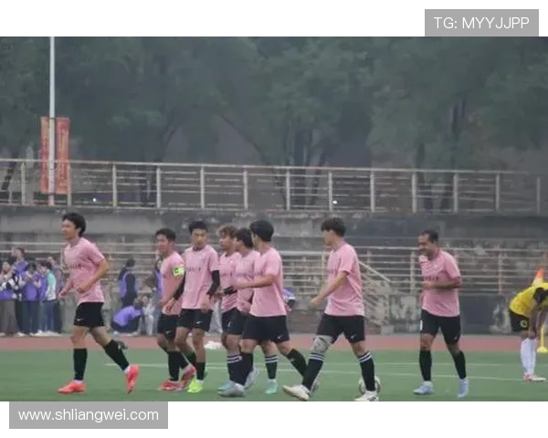 西安足球队在最新足球状态排行榜中荣登第四名展现强劲实力