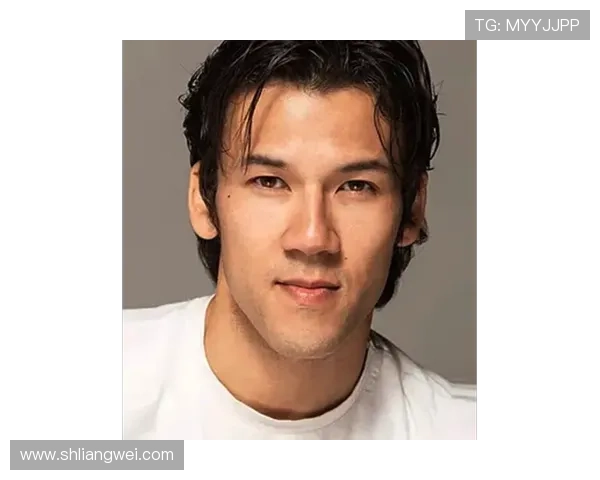 巴西足球明星黄头发的传奇故事与辉煌成就揭秘